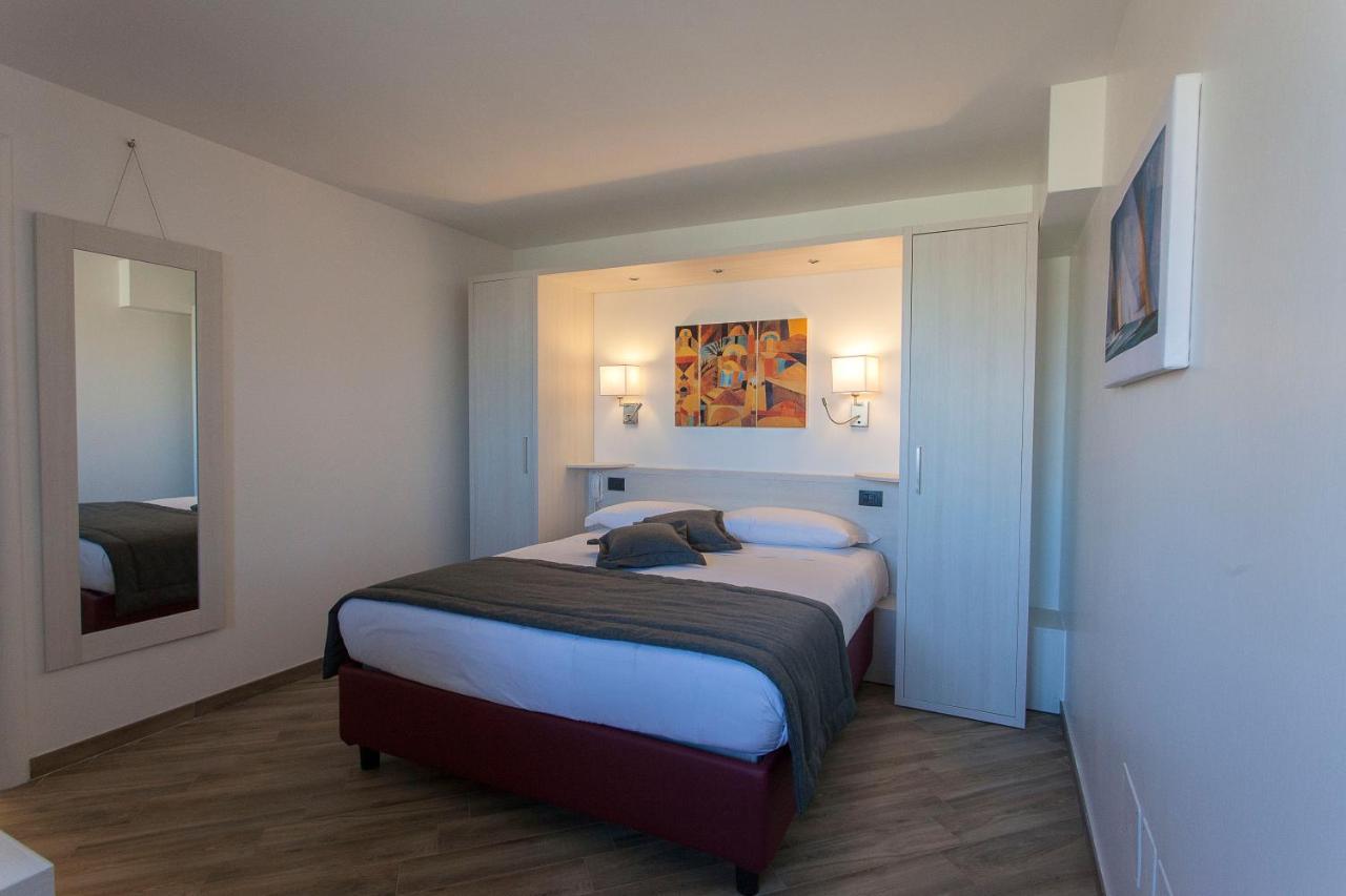 Astra Roma Apartments Bagian luar foto