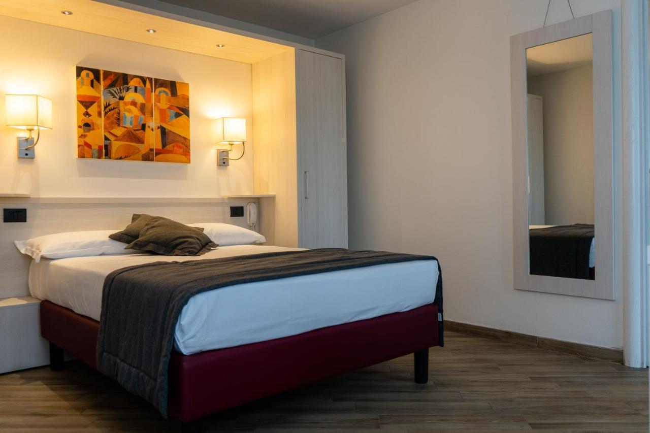 Astra Roma Apartments Bagian luar foto